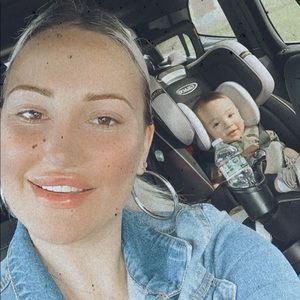 Meet your Posher, Raquel